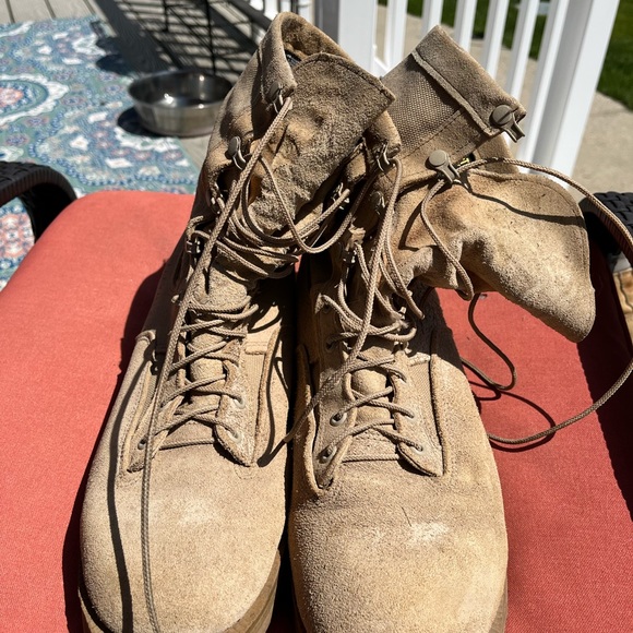 Pair of Belleville insulated Military boots sz 13 - Picture 3 of 4